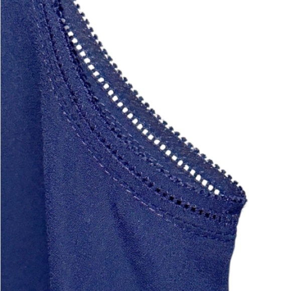 Banana Republic Sleeveless Blouse Navy Blue XS Petite Picot Trim Officecore - Picture 11 of 11